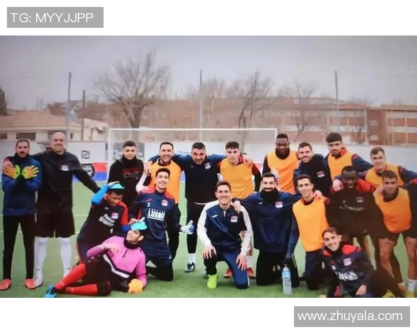 年仅18岁足球新星在战斗中英勇牺牲引发全球哀悼与思考